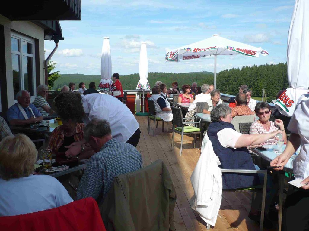Hohengasthof Lowen - Escheck Schönwalde Exterior foto